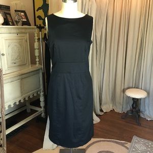 H&M Fitted Dress. Retro length.